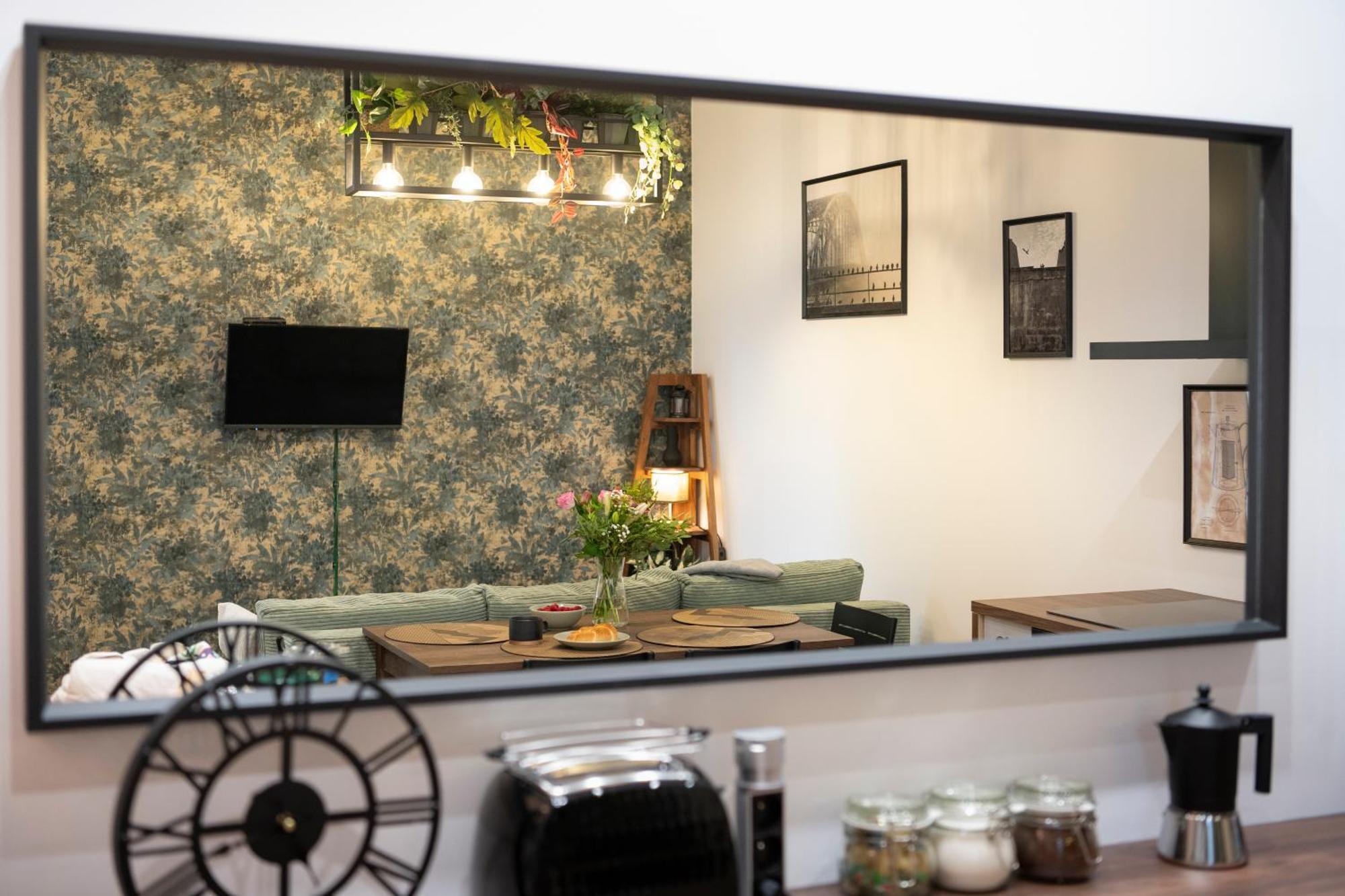 Tyzenhauz Apartments Siemiradzkiego Street Krakow Ngoại thất bức ảnh